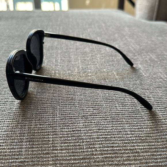 Cole Haan Polarized Sunglasses - Picture 9 of 11